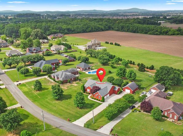 148 Golden Harvest Dr, New Market, AL 35761