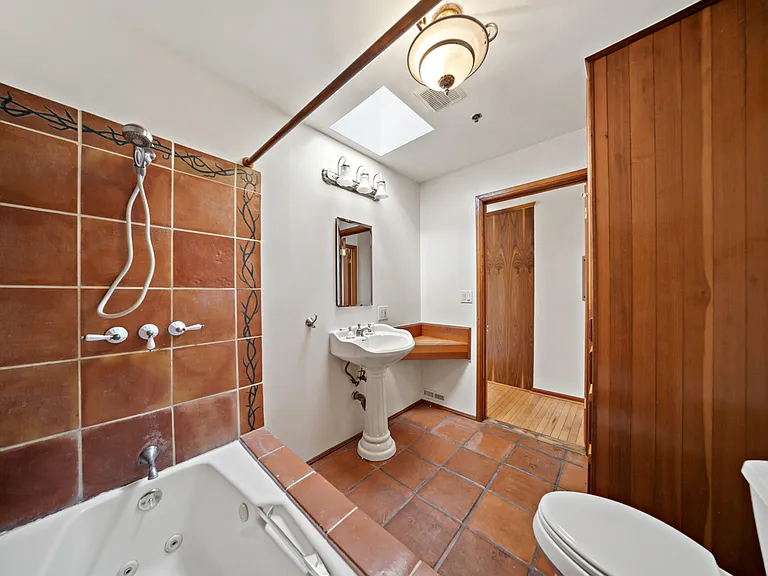 4203 Sunset Dr — Photo 13