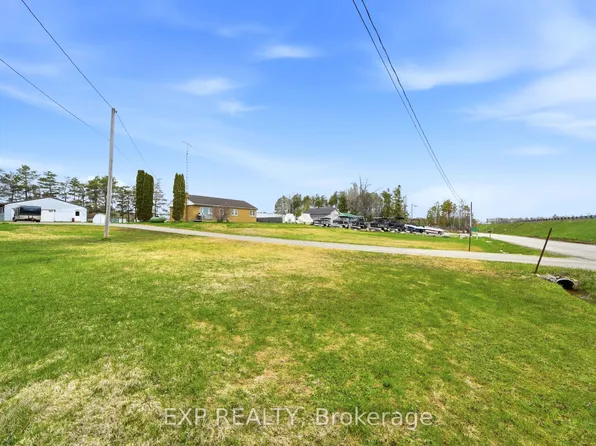 4142 Stewarts Ln, Severn, ON L3V 6K6