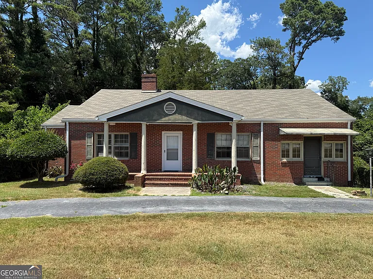 998 Highland Cir SE — Photo 2