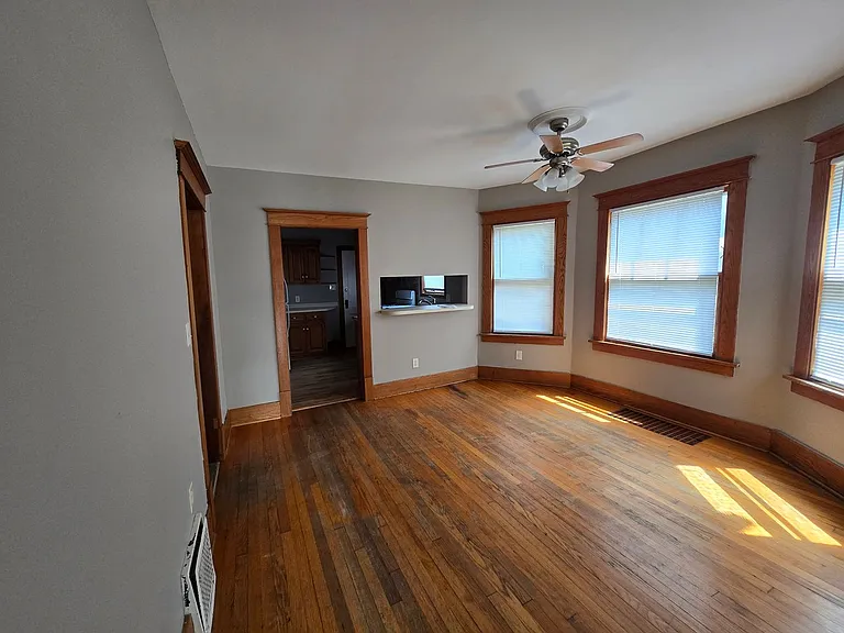 1136 E Central Park Ave — Photo 5
