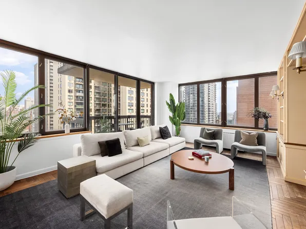 422 East 72nd Street image 1 of 9