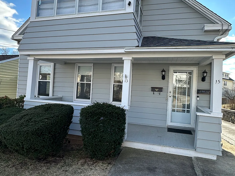 Front of house/unit