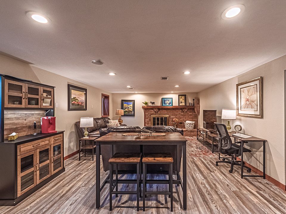 1st image of 1325 N Foote Ave #1