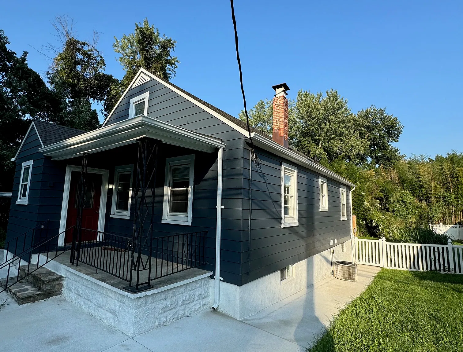 4 bed, 2.5 bath, 1877 sqft, $2,800 — Photo 3