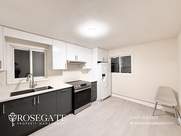 3rd image of 27 Atlee Ave #3