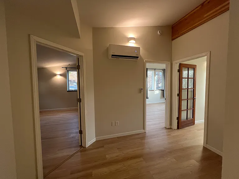 233 NW Byrkett Pl — Photo 16