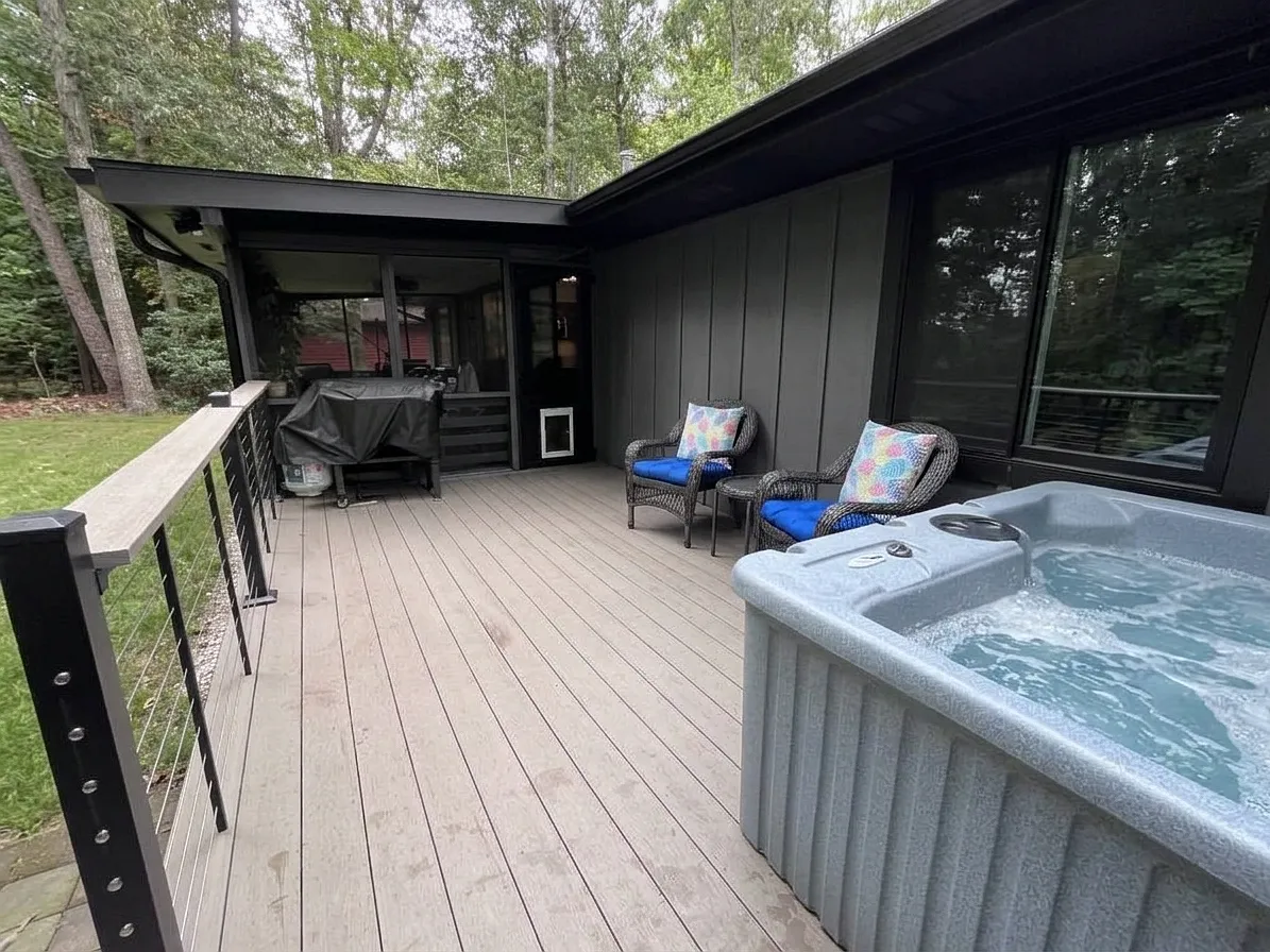 3 bed, 1276 sqft, $3,200 — Photo 2