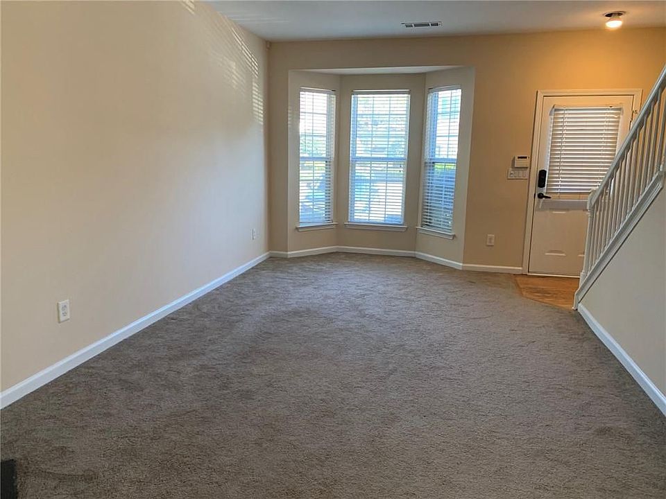 1st image of 1529 Cove Creek Cir