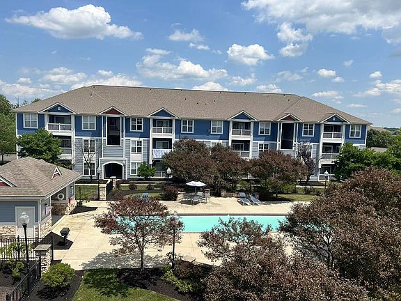 4th image of 5407 Balsam Pl APT 304