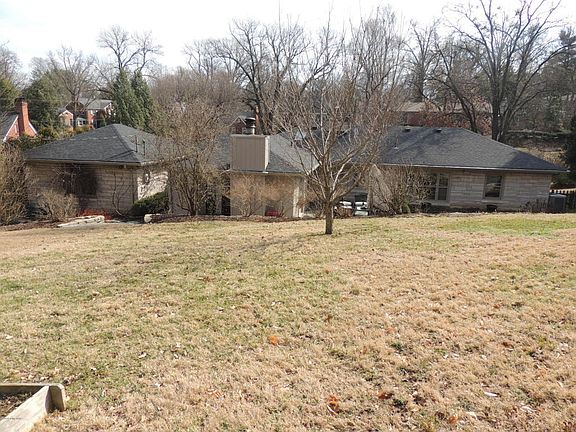 2nd image of 2315 Douglass Blvd