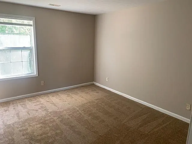 221 Pappy Dr — Photo 11