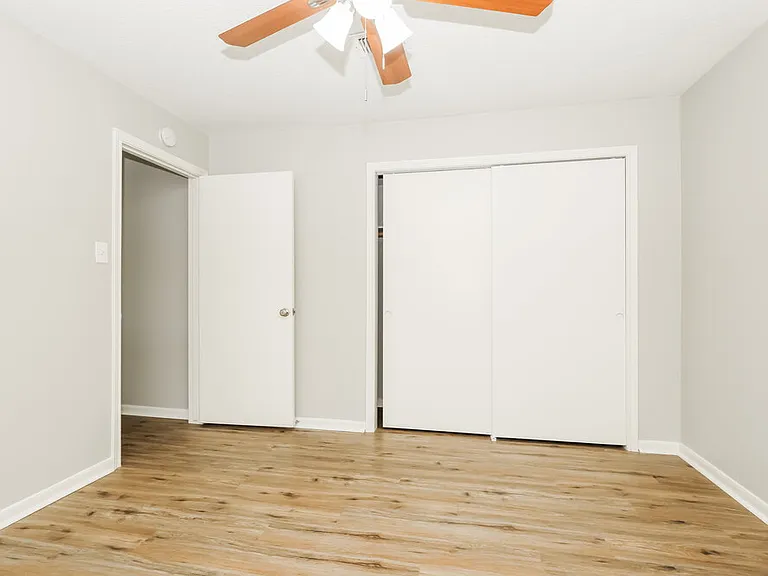 10015 Waving Fields Dr — Photo 15