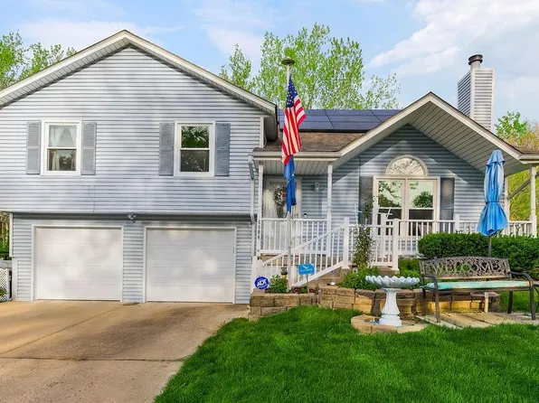 6904 Willis Dr, Pleasant Valley, MO 64068