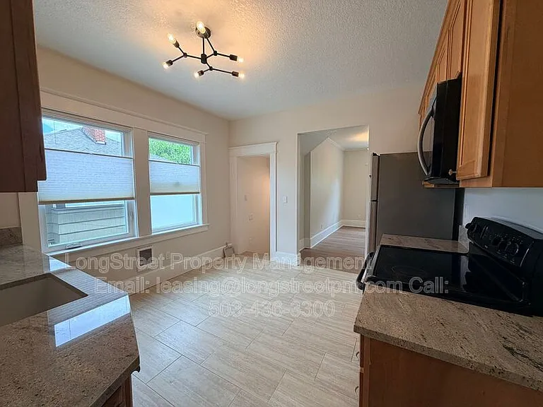 1749 SE 46th Ave — Photo 9