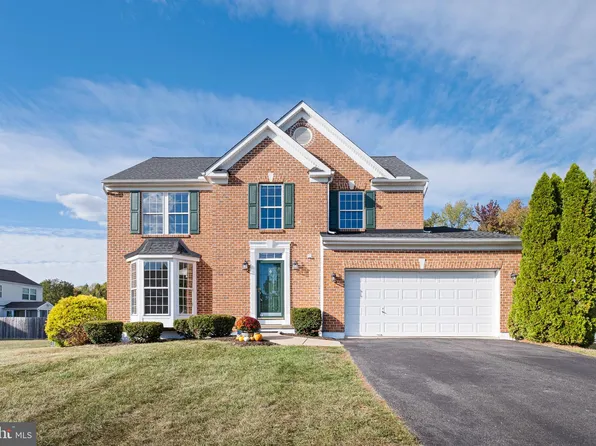 402 Suwannee Ct, Bear, DE 19701