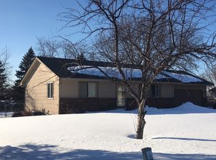 7975 Comstock Ave, Inver Grove Heights, MN 55076