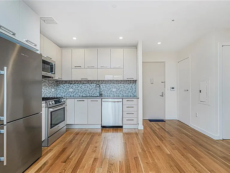 8629 Bay Pkwy #4 — Photo 6
