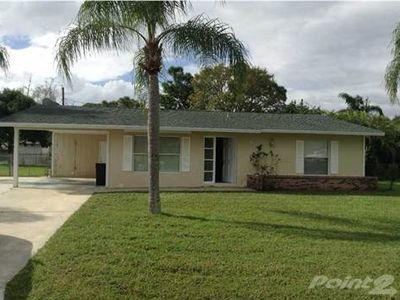 626 SE Clifton Ln, Port Saint Lucie, FL, 34983
