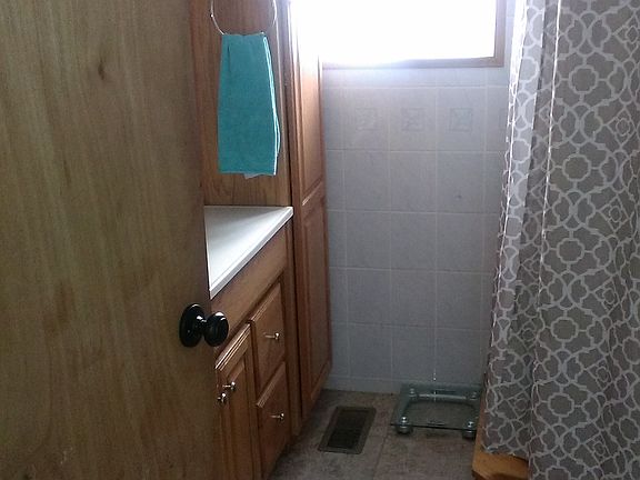 2nd image of 319 S 6th St
