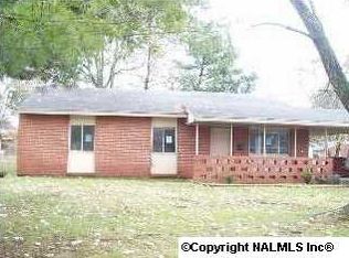 702 8th St SW, Decatur, AL 35601