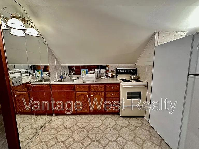 840 Bernard Ave — Photo 22