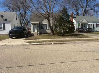 24811 Valley Ave, Eastpointe, MI 48021