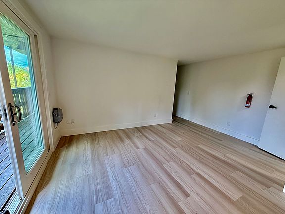 5th image of 473 Maple St #5
