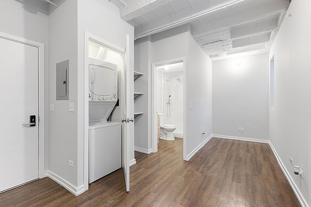 1st image of 5714 N Winthrop Ave #303