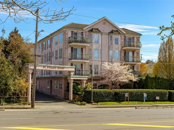 3133 Tillicum Rd #101, Saanich, BC V9A 2B4