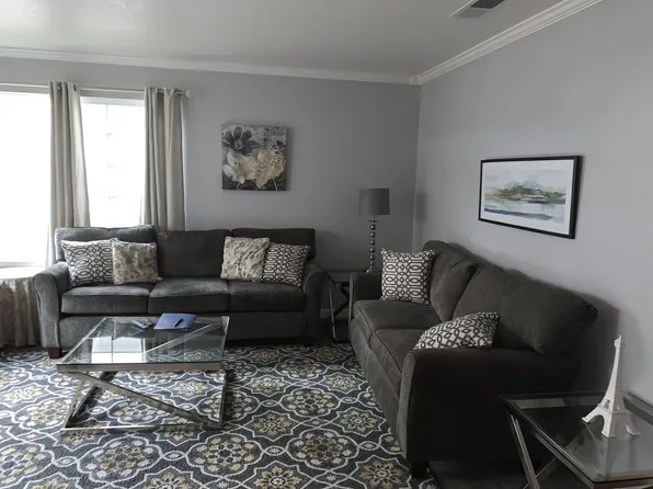 River Park Apartments, 5483 Carlson Dr #F98db9708, Sacramento, CA 95819