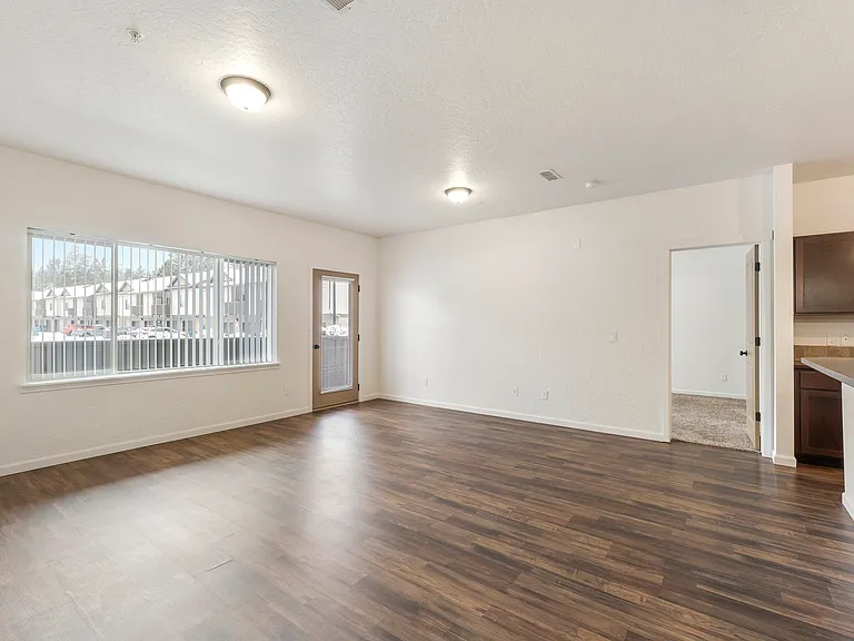 Residence at Mill River — Photo 26
