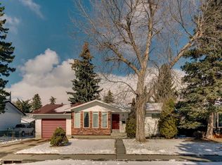 5220 S Grove Hill Rd SW, Calgary, AB T3E 4G6