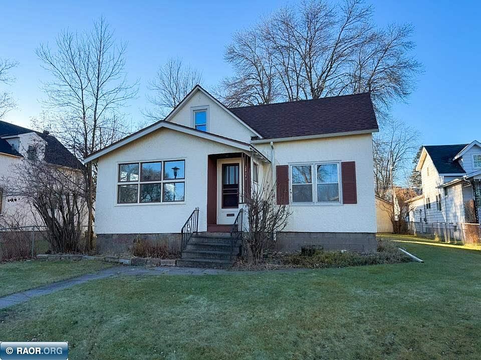 1st image of 2527 4th Ave E