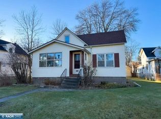 2527 4th Ave E, Hibbing, MN 55746