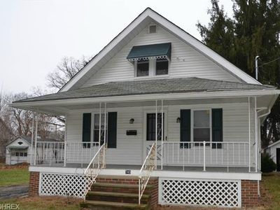 745 La Follette St, Akron, OH, 44306