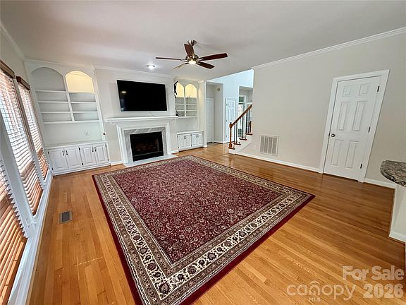 3rd image of 5954 Rathlin Ct NW