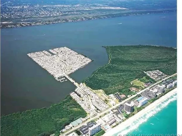 549 Nettles Blvd, Jensen Beach, FL 34957