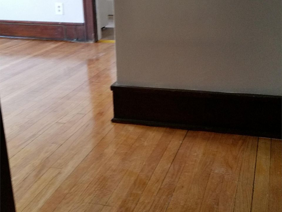1st image of 4248 N Euclid Ave #1F