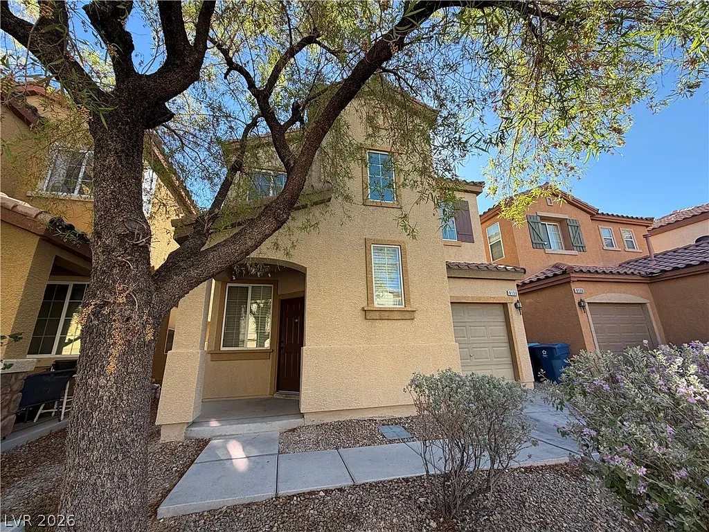 3 bed, 2.5 bath, 1309 sqft, $1,895 — Photo 2