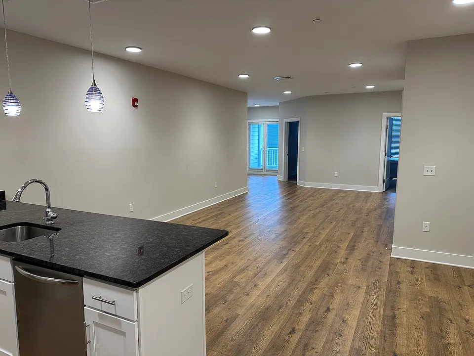 216 S Division St #204