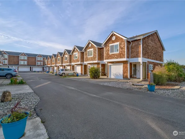 201 Ocean Beach Boulevard S #D4, Long Beach, WA 98631