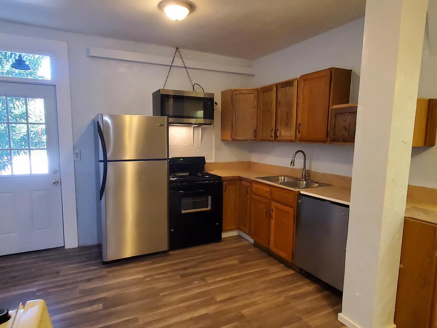 2 bed, 675 sqft, $1,375 — Photo 1