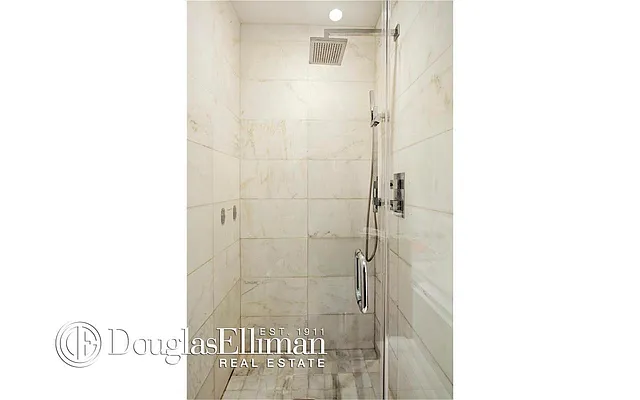 Rented by Douglas Elliman | media 29