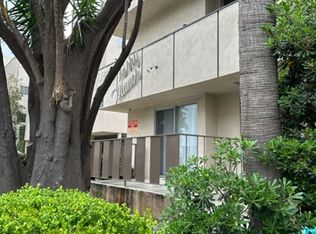 11836 Darlington Ave #1, Los Angeles, CA 90049