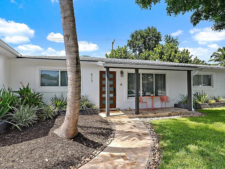 517 Gulf Rd — Photo 6