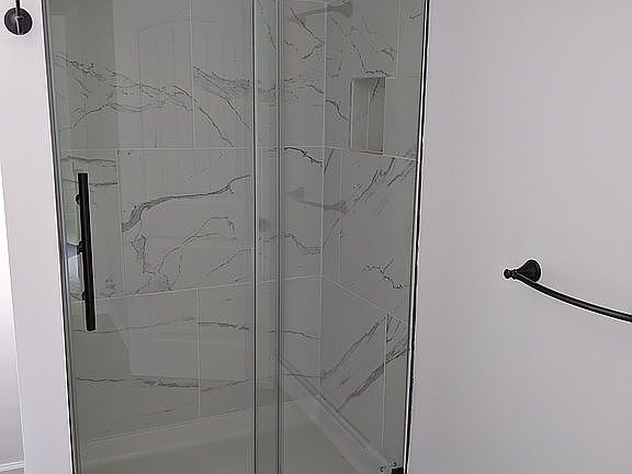 1st Floor Bathroom