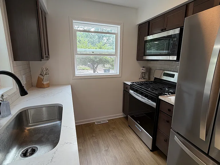 17312 Oak St — Photo 7
