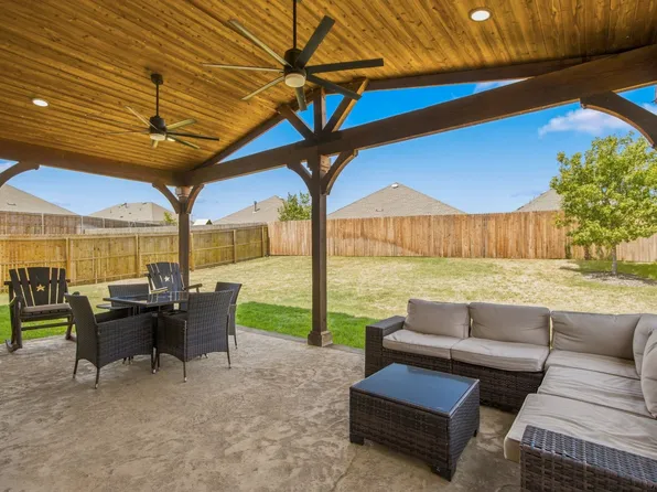 11217 Shady Meadows Way, Aubrey, TX 76227