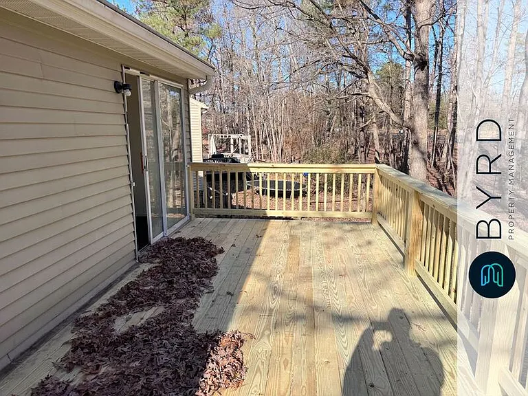 2411 Carriage Creek Rd — Photo 19